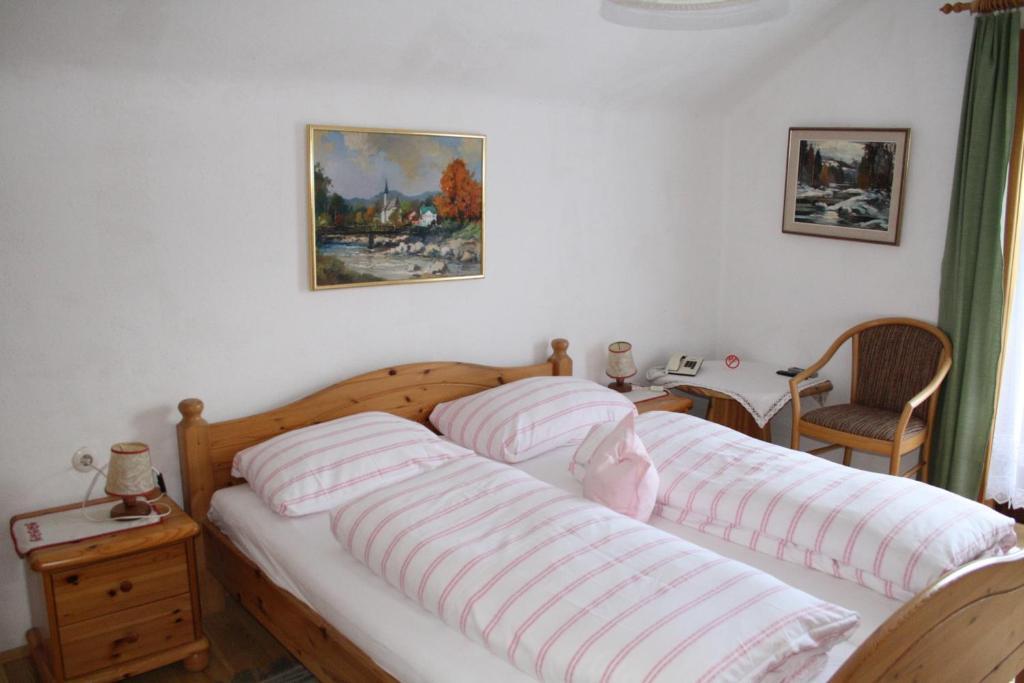 Pension Wolf Штайндорф-ам-Оссиахер-Зее Экстерьер фото